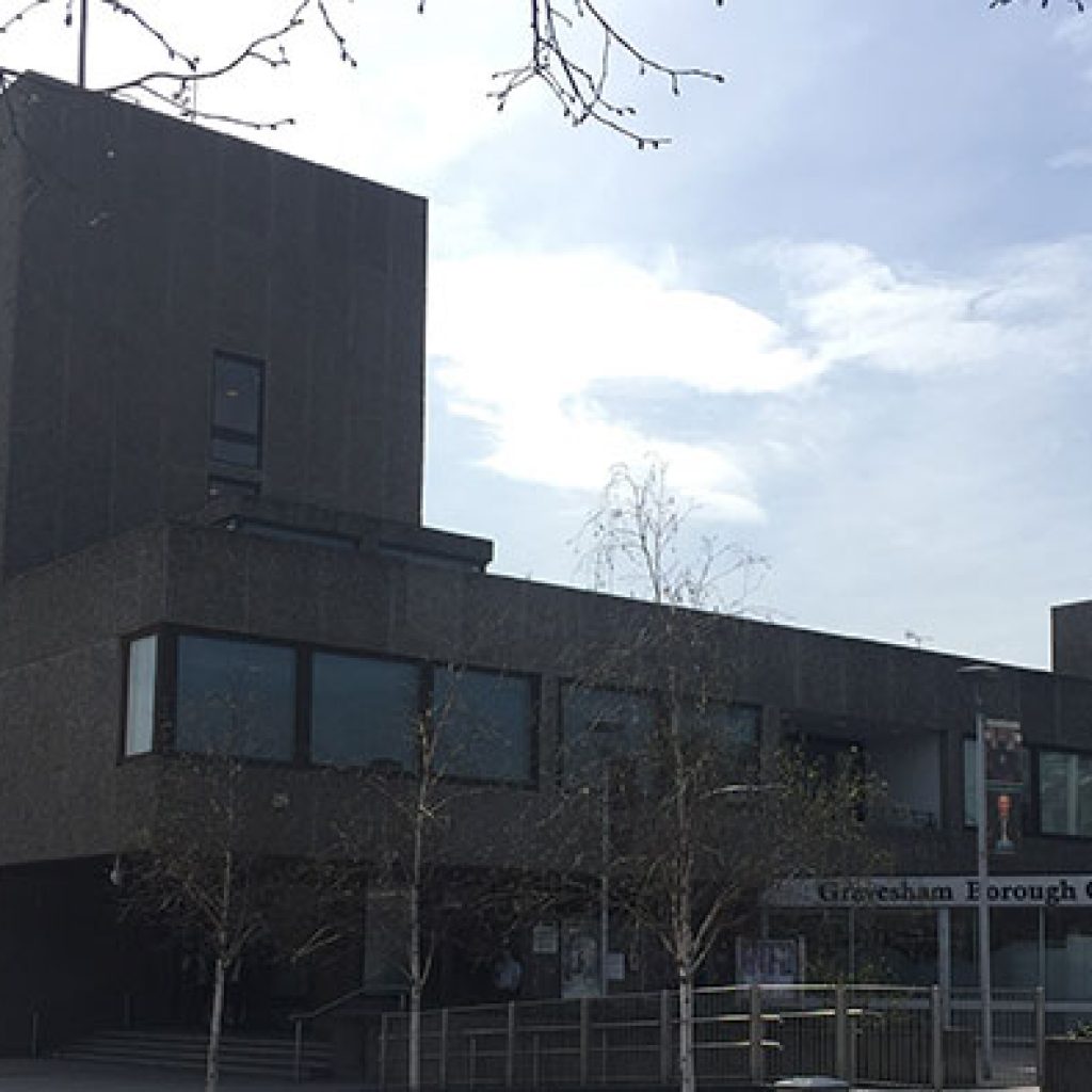 The exposed aggregate panels at Gravesham Borough Council’s Civic Centre have been protected with a transparent anti-carbonation coating from Flexcrete.