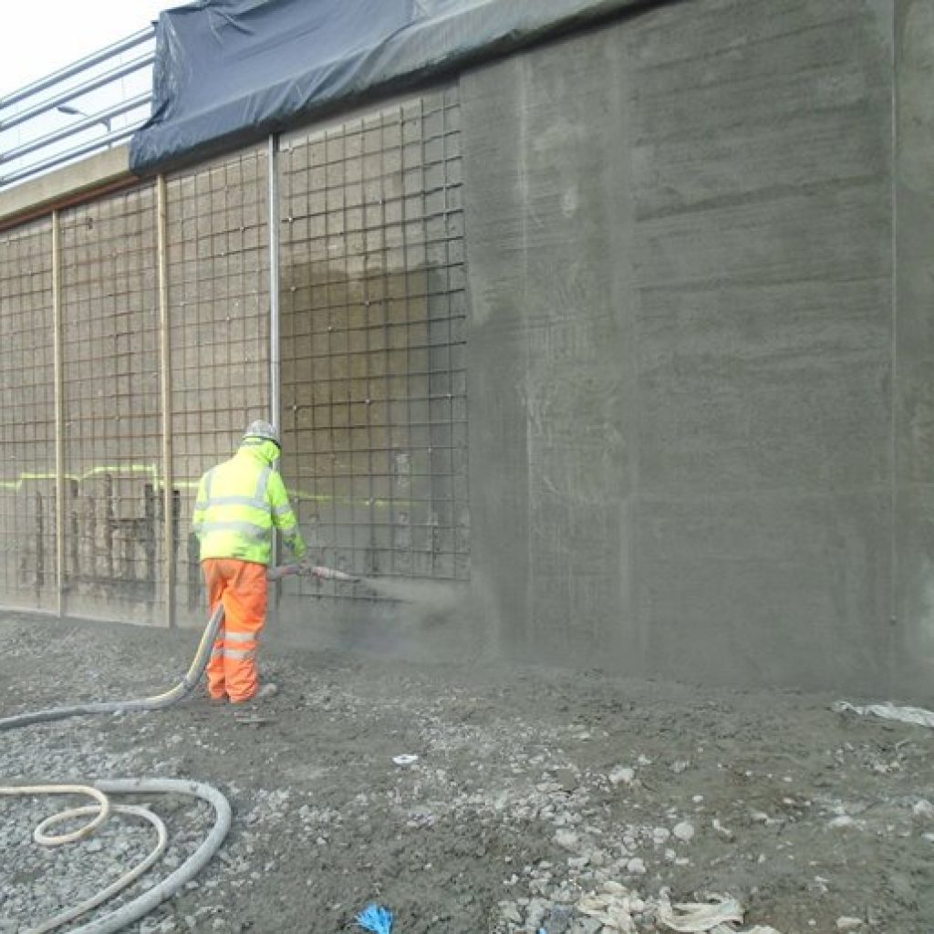 webercem spray DSF by Saint-Gobain Weber was specified by BAM Ritchies for the repair of a concrete retaining wall on the approach to Blair’s Bridge.